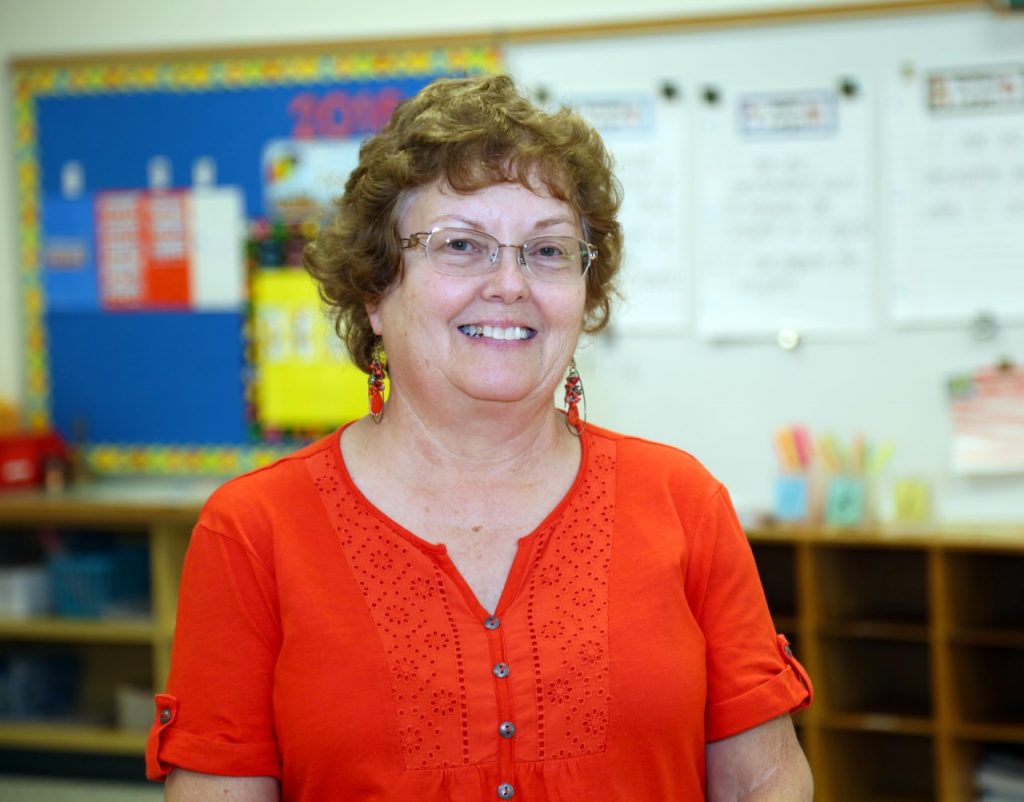 thumbnail_Retiree Rosie Berry%2c 1st Grade Teacher%2c Kempsville Meadows ES (1)