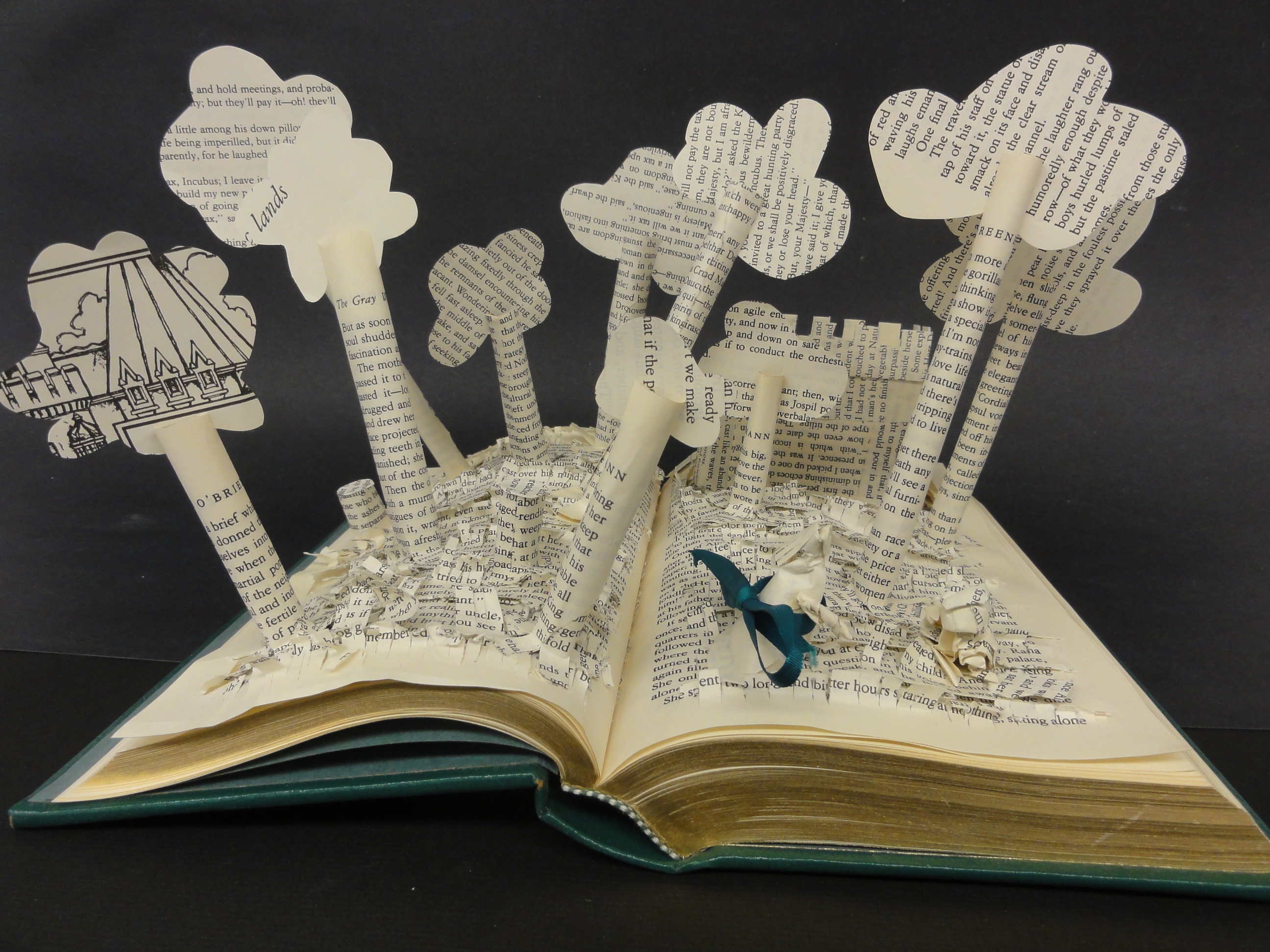 Bayside High students create book sculptures – The Core